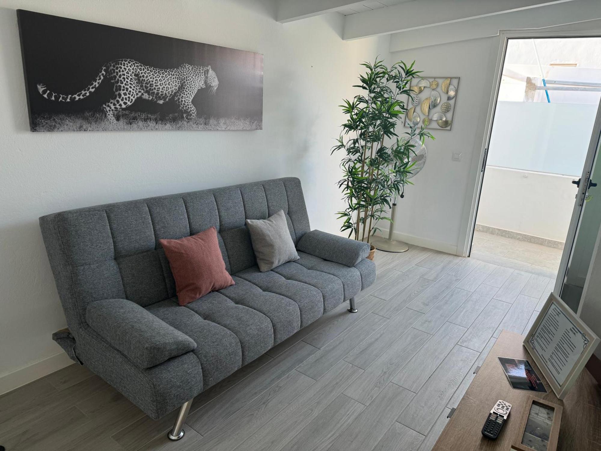 Residencial El Guaidil * Triquivijate